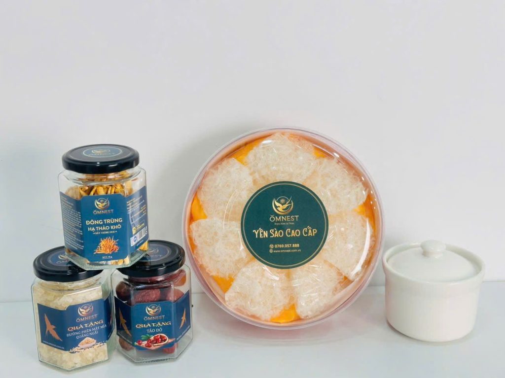 Sự khác biệt giữa yến tinh chế thành khuôn và yến tinh chế rời 4 z7784288468788 be3d33a131bcd6d226473da3e3ea400b