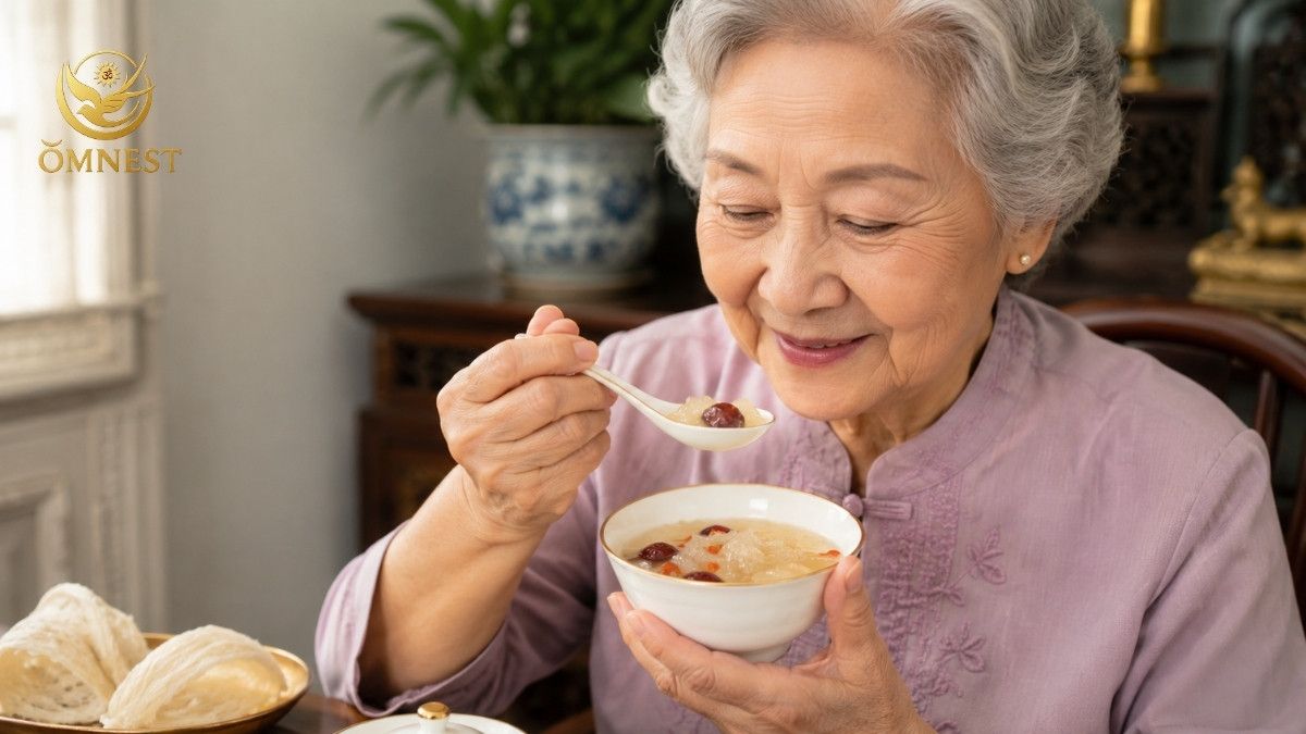 7 Cách chế biến yến sào cho người lớn tuổi 2 cách chế biến yến chưng táo đỏ cho người lớn tuổi